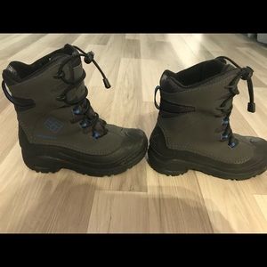 Boys winter boots